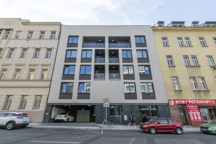 Fotografie nemovitosti - Modern unfurnished apartment 2+kk for rent, 51 sqm, Prague 5 - Smichov, Holečkova street