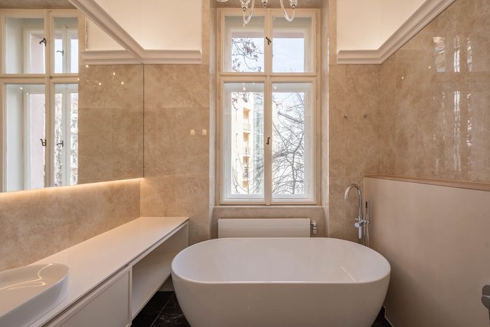 Fotografie nemovitosti - Velkorysý byt se třemi koupelnami, Praha 2 - Náměstí Míru