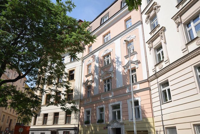 Fotografie nemovitosti - Pronájem Praha - Vršovice, byt 4+kk, 159 m&sup2; + terasa 28 m2, hezký výhled, parkování