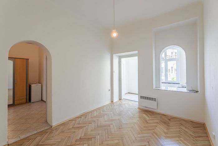 Fotografie nemovitosti - Praha, útulný částečně zařízený byt 3+kk k pronájmu, 73.4 m2, Holešovice, Bubenská ulice
