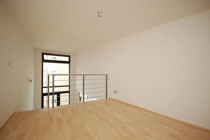 Fotografie nemovitosti - Loftový byt 2+kk (50 m2) k prodeji, balkon, Praha 8 - Libeň, U libeňského pivovaru