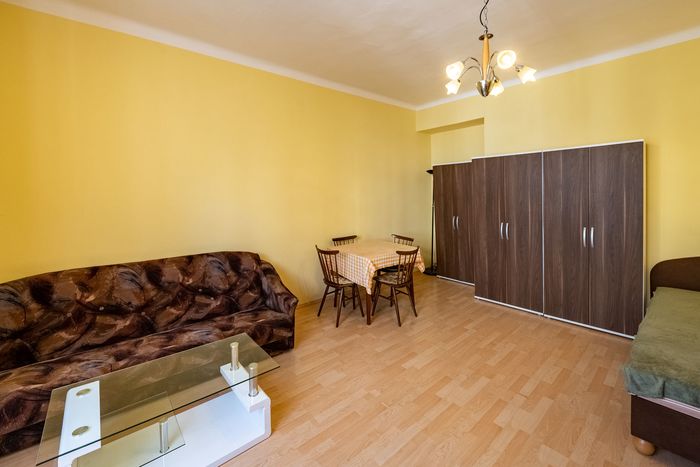 Fotografie nemovitosti - Prague 3, bright furnished apartment 1 + 1 (35 sqm) for rent, Jeseniova street - Žižkov