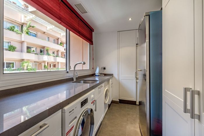 Fotografie nemovitosti - Španělsko - Costa, byt 5+1 v komplexu Magna Marbella, 286 m2 + terasa 60 m2, parkování, bazén