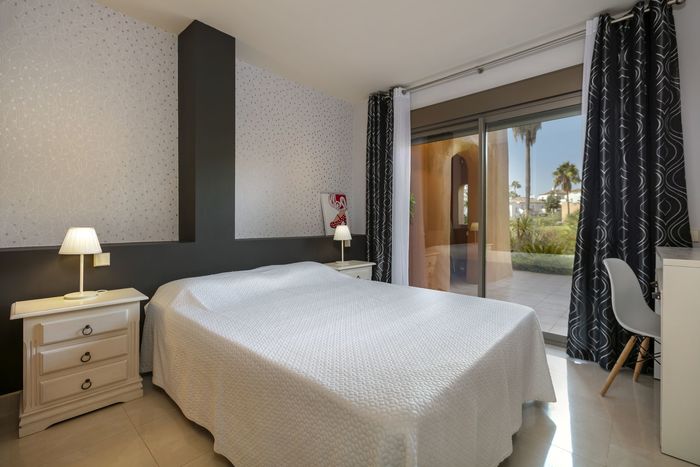 Fotografie nemovitosti - Španělsko - Costa, apartmán 3+1, výhled do tropické zahrady, 102 m2 + terasa 33 m2, parkování, bazén