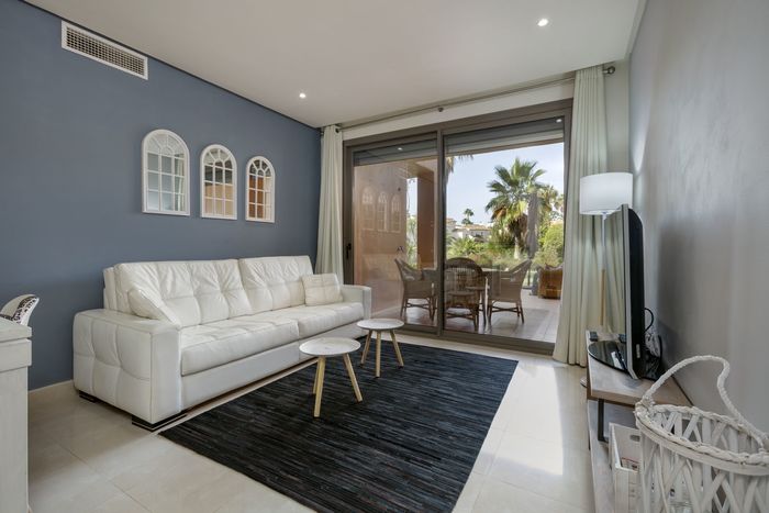 Fotografie nemovitosti - Spain - Costa del Sol, apartment 3+1, tropical garden view, 102 m2, terrace, parking, swimming pool