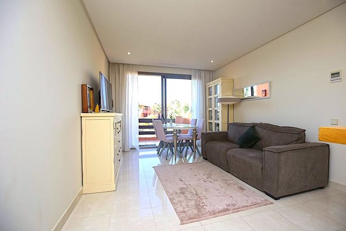 Fotografie nemovitosti - Španělsko - Estepona, apartmán 2+kk, výhled do zahrady, 72 m2 + terasa 20 m2, parkování, bazén