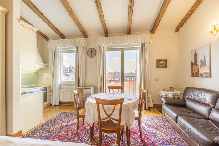 Fotografie nemovitosti - Rent Prague, luxury fully furnished apartment 1+kk, 41m2, swimming pool, air conditioning, Vinohrady