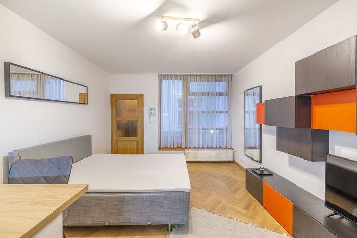 Fotografie nemovitosti - Praha 1, krásný plně zařízený byt 1+kk (29 m²), ulice Bílkova - Staré Město