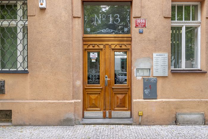 Fotografie nemovitosti - Praha, útulný byt 1+kk k prodeji (44 m2), sklep, ulice Kolínská, Vinohrady