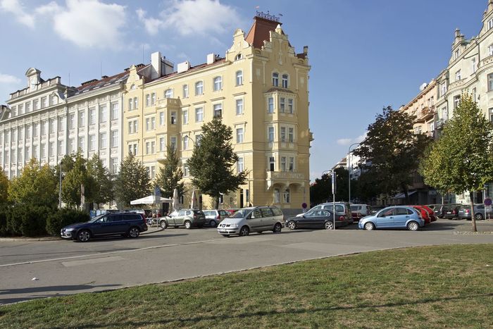 Fotografie nemovitosti - Praha, pronájem světlý nezařízený byt 2+kk, 57m2, po rekonstrukci, klima, Nám. Jiřího z Poděbrad