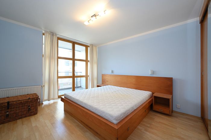 Fotografie nemovitosti - Praha, moderní částečně zařízený byt 3+kk k pronájmu, 84 m2, balkon, garáž