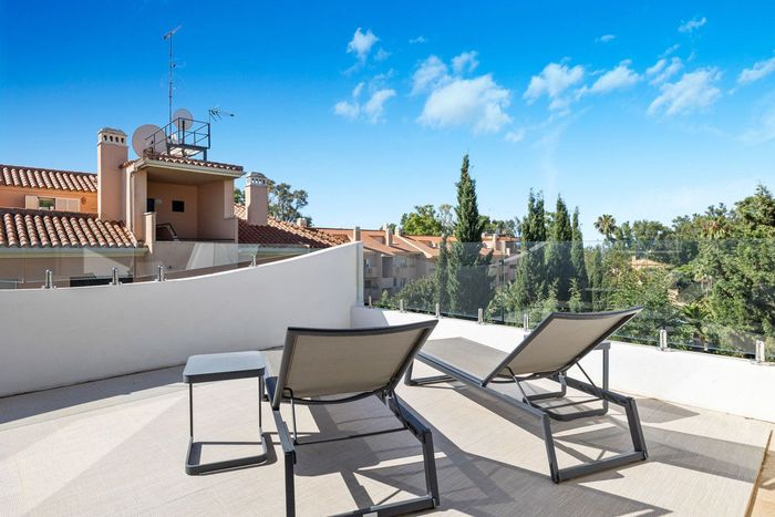Fotografie nemovitosti - Španělsko - Marbella, jedinečný penthouse 4+kk k prodeji, exkluzivní lokalita, 129 m2 + terasa 90 m2