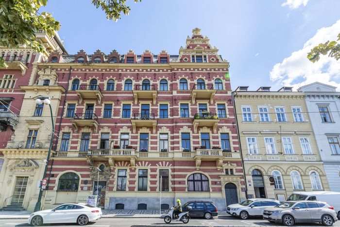Fotografie nemovitosti - Luxury furnished apartment 4 + 1 for rent after reconstruction, Smetanovo nábřeží, Old Town, 160 m2.