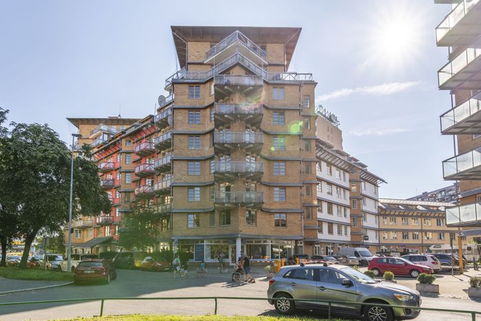 Fotografie nemovitosti - Prodej hezkého mezonetového bytu 5+1, 288 m2 +  terasy, 2x garážové stání, Praha 6 - Veleslavín