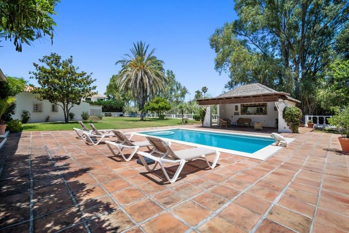 Fotografie nemovitosti - Spain - Marbella, luxury villa 515 m2 + terrace 90 m2, view, garden, pool