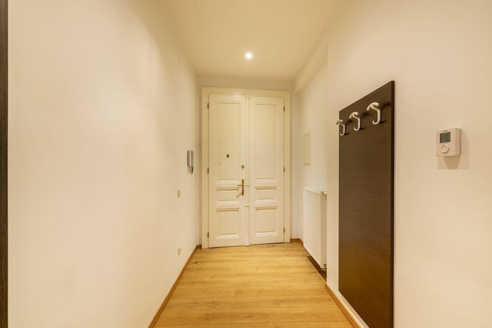 Fotografie nemovitosti - Prague, beautiful furnished apartment 2+kt for rent, 58 m2, air conditioning, Resslova street