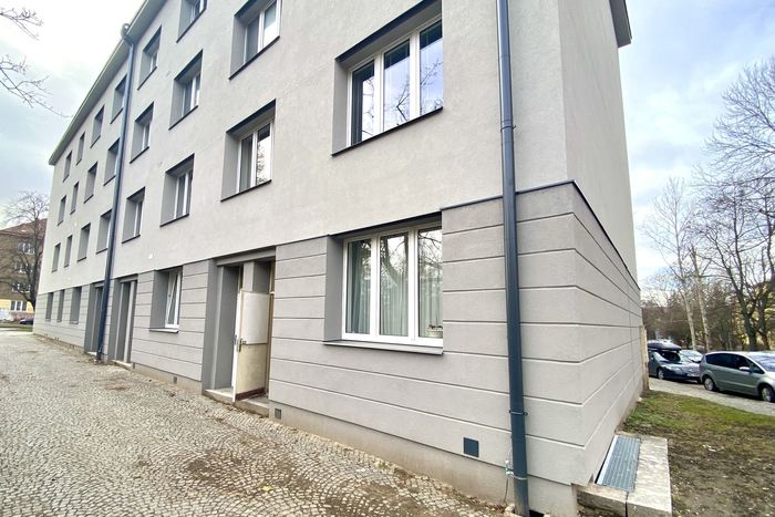 Fotografie nemovitosti - Non-residential premises (surgery) for rent (9,3 m2), Nučická street, Strašnice.