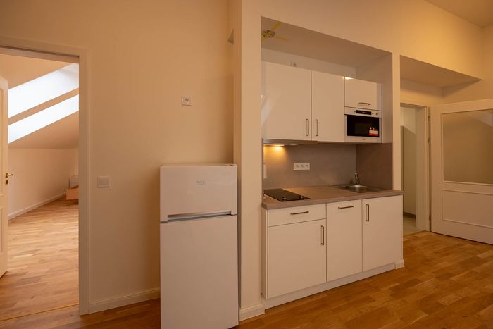 Fotografie nemovitosti - Prague 2, fully equipped apartment 2 + kk (66,70 m²) for rent, luxury location- Varšavská street