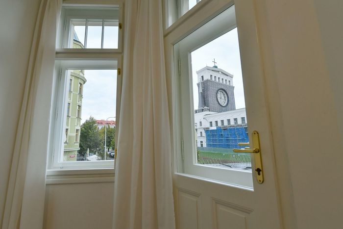 Fotografie nemovitosti - Praha, pronájem, moderní nezařízený byt 4+kk (123m2), balkón, klima, Nám. Jiřího z Poděbrad