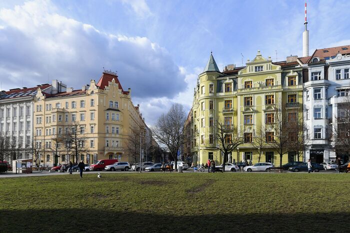 Fotografie nemovitosti - Praha, pronájem, moderní nezařízený byt 3+kk (93m2), klimatizace, Nám. Jiřího z Poděbrad, Vinohrady