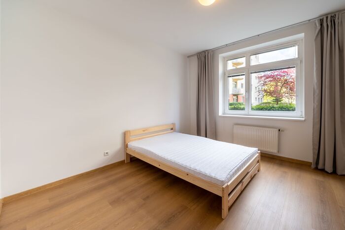 Fotografie nemovitosti - Furnished apartment 3 + kk for rent (90m2), balcony (6m2), cellar, 2x parking, U Zvonařky street.