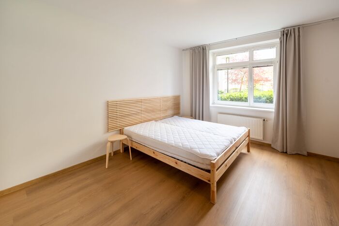 Fotografie nemovitosti - Furnished apartment 3 + kk for rent (90m2), balcony (6m2), cellar, 2x parking, U Zvonařky street.