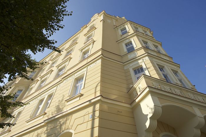 Fotografie nemovitosti - Praha, nezařízený půdní byt 1kk (39,2 m2) k pronájmu, Náměstí Jiřího z Poděbrad, výtah, klimatizace