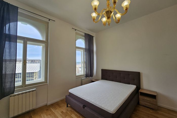 Fotografie nemovitosti - Prague 2, fully furnished apartment 1 + kt (26,9 sqm) for rent, luxury location - Španělská street