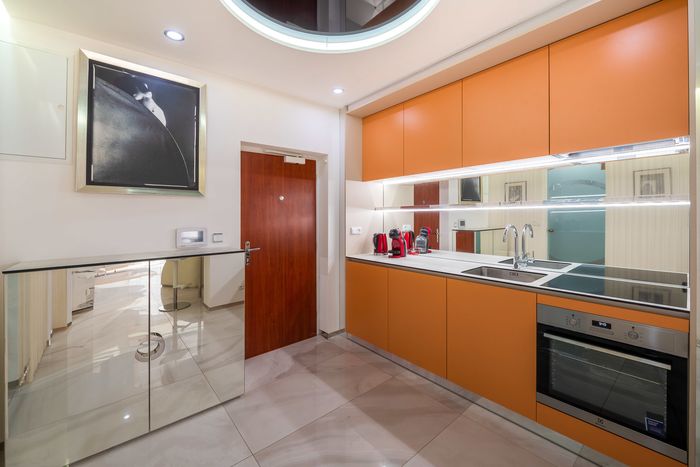 Fotografie nemovitosti - Rent luxury apartment 1+kk, fully furnished, Prague - Bubeneč, garage
