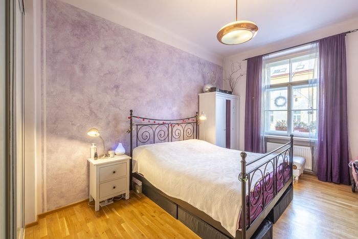 Fotografie nemovitosti - Nabízíme k pronájmu krásný byt 2+kk (68m2), balkon, Praha 2- Nusle