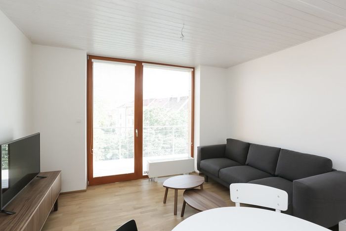 Fotografie nemovitosti - Prague, modern furnished apartment for rent 3+kk (60m2), street Bořanovická, Kobylisy, terrace