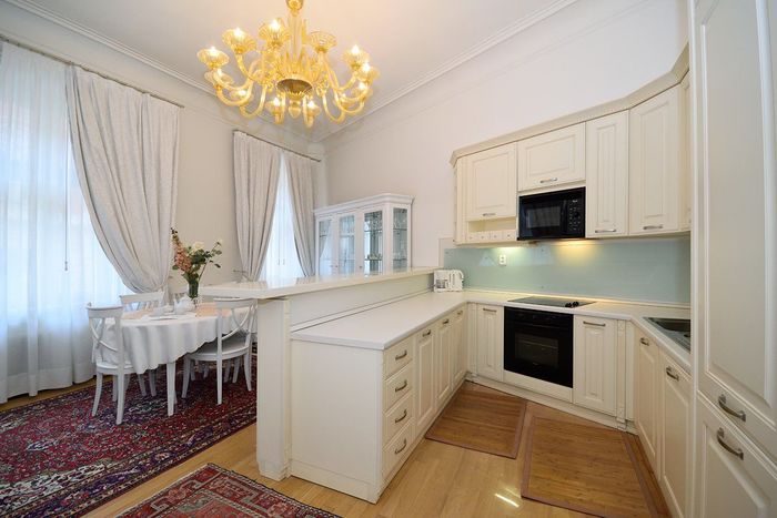 Fotografie nemovitosti - Praha, pronájem, luxusní kompletně zařízený byt 4+kk, 121,9 m2, 2x koupelna, rezidence Truhlářská