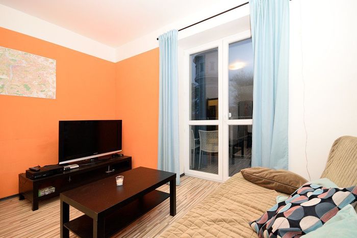 Fotografie nemovitosti - Prague, furnished apartment for rent 3+kk (55 m2) Za Vodárnou street, Liben, garden, balcony