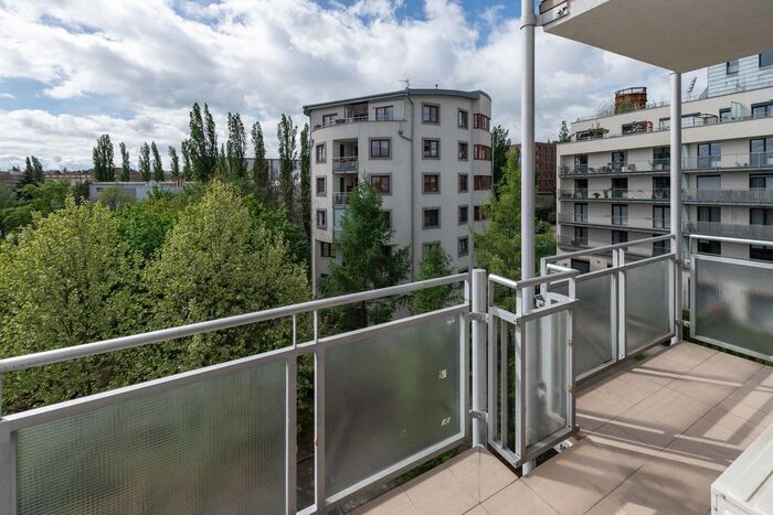 Fotografie nemovitosti - Hezký nezařízený byt 3+kk k pronájmu, Praha 6 - Dejvice, Heinemannova ul., balkon, garáž, 73 m2