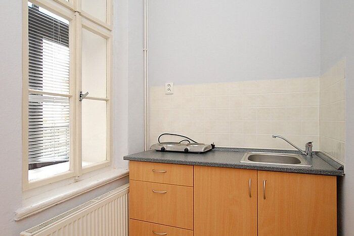 Fotografie nemovitosti - Prague, beautiful furnished apartment for rent 1+1 (29m2), Cimburkova street, Zizkov, from June