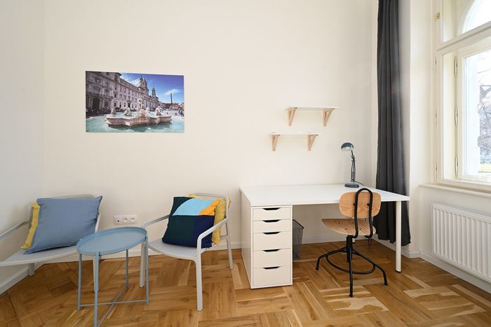 Fotografie nemovitosti - Prague, residential housing, rent a beautiful room 16m²,  nám.Kinských, available from Sept. 2024