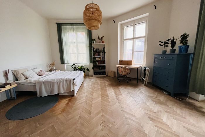Fotografie nemovitosti - Vinohrady, unfurnished apartment 2 + 1 for rent (73 m2), Balbínova street, Prague 2