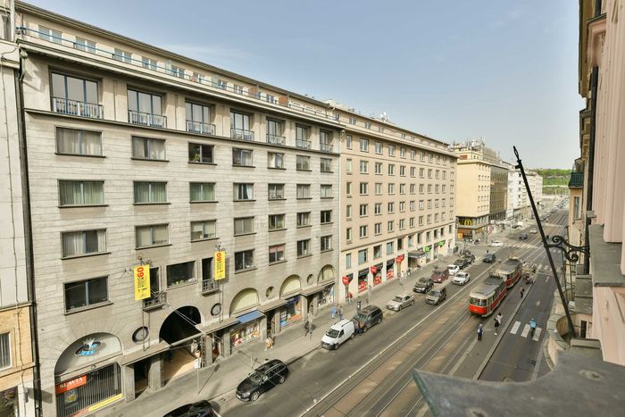 Fotografie nemovitosti - Prague, unfurnished apartment 5kk for rent, 130 sqm, balcony, Nové Město, Revoluční street