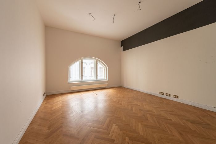 Fotografie nemovitosti - Praha 1 - pronájem kanceláří 5+1 (224 m2), klimatizace, recepce, Pařížská ulice